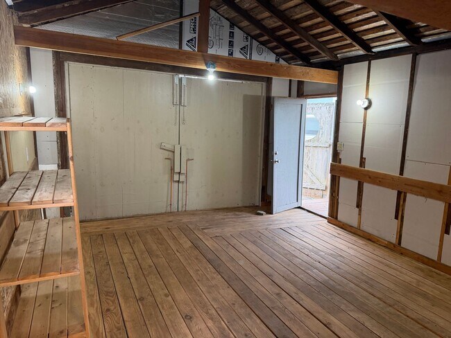 Building Photo - 2 Bedroom House in Eugene