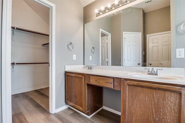 Building Photo - 7702 Decoy Dr