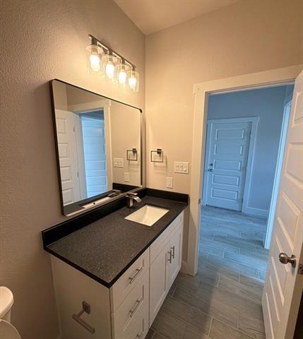 Building Photo - 5621 San Jacinto Dr