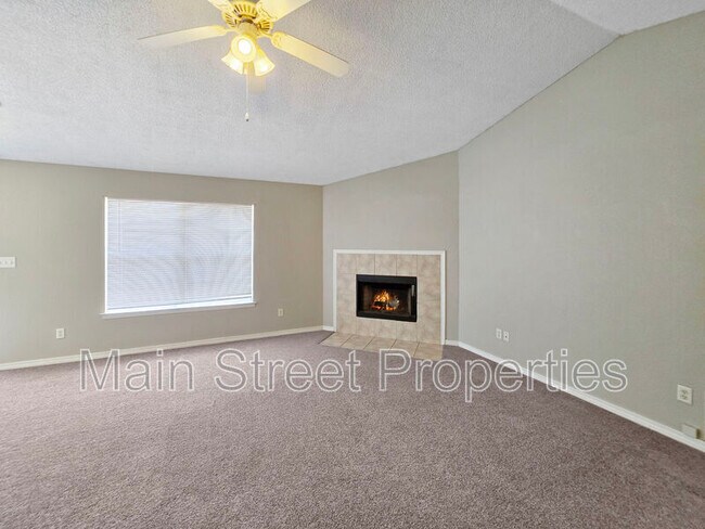 Building Photo - 1638 Dee's Rd