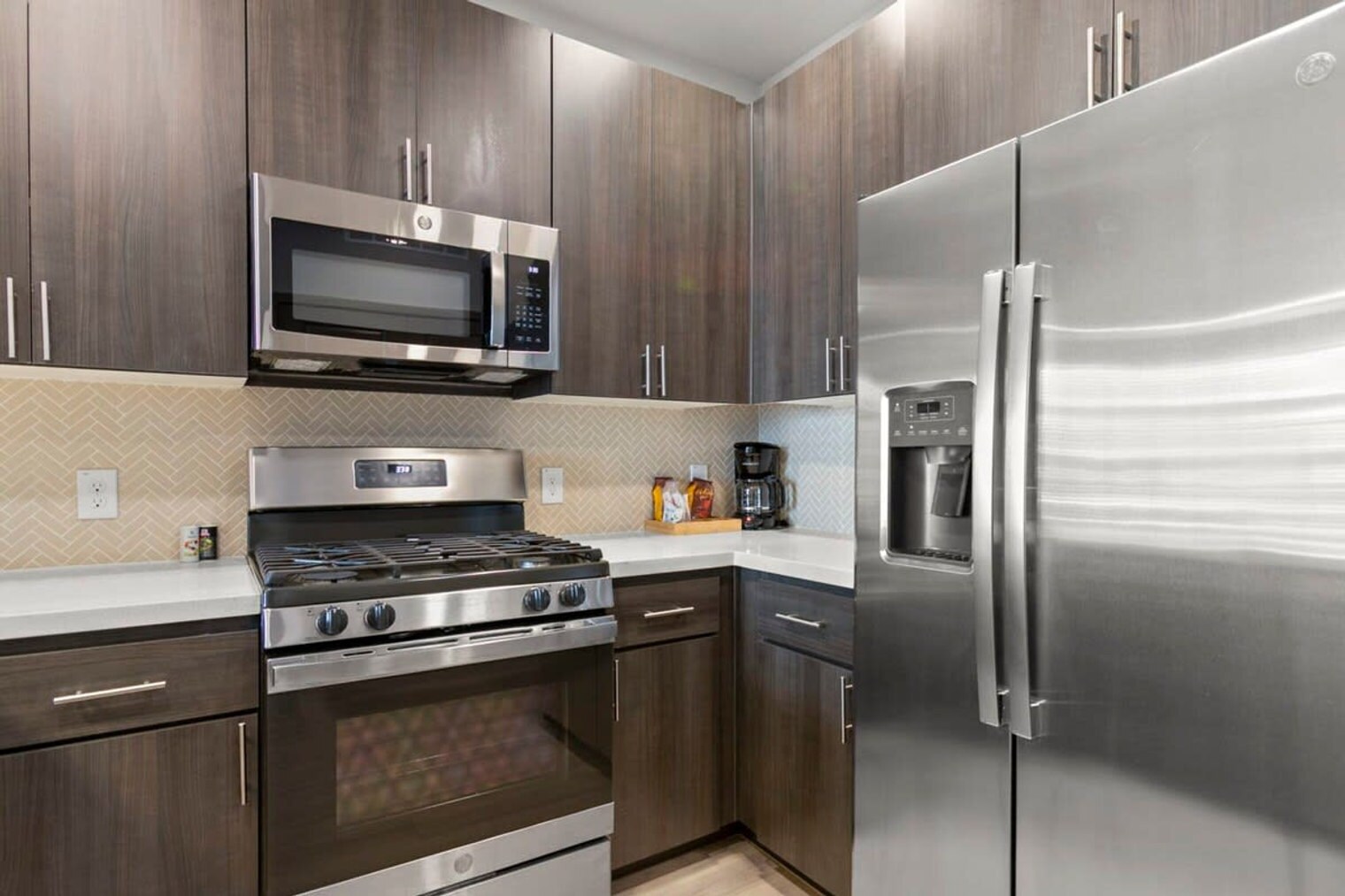 Building Photo - 400 N 2nd Ave