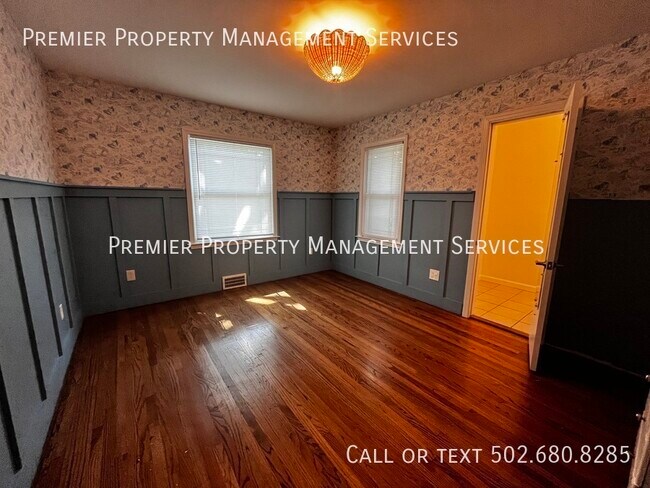 Building Photo - 607 Southview Dr