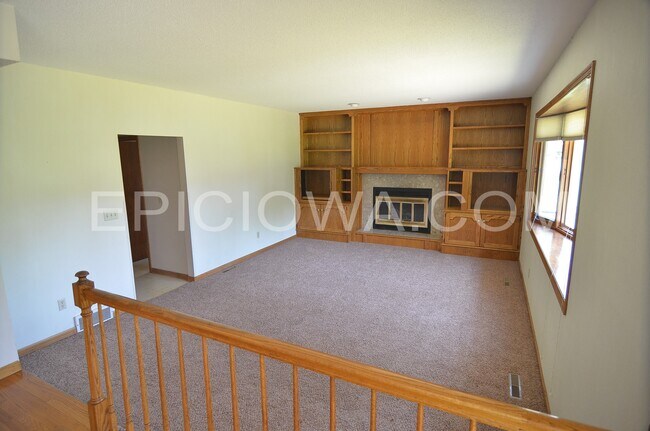 Building Photo - 372 Willshire Ct NE