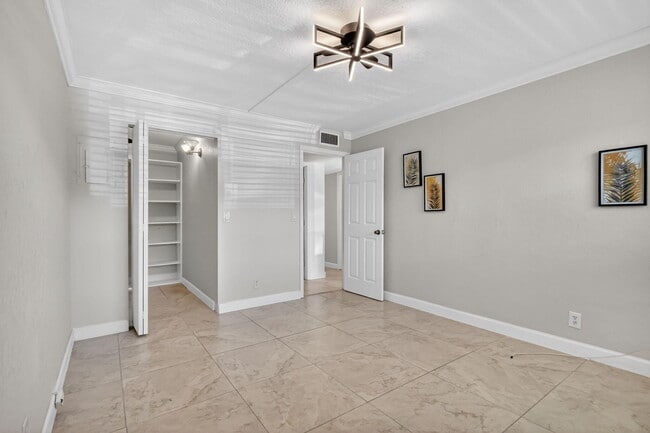 Building Photo - 497 Brittany K