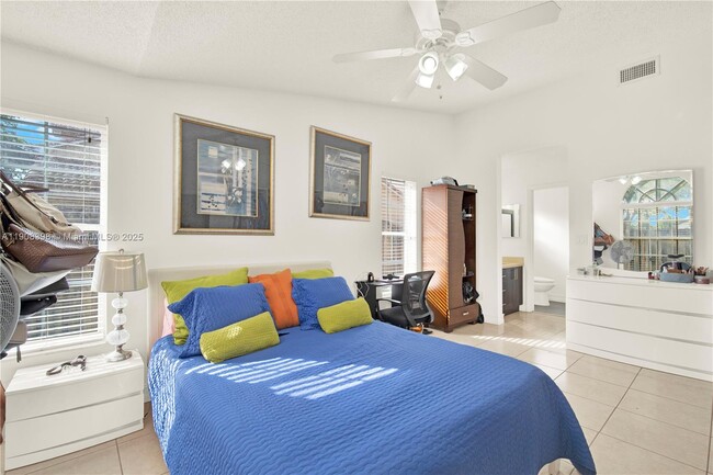 Building Photo - 11037 SW 152nd Ct