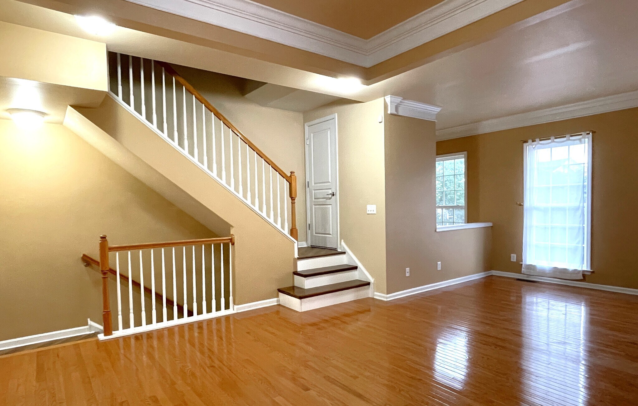 Building Photo - 268 Baxter Dr