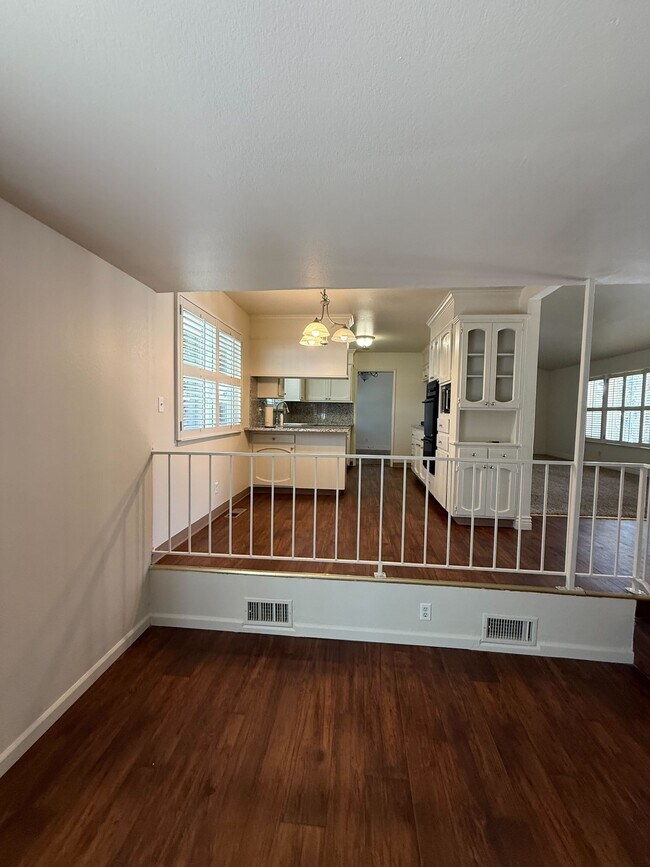 Building Photo - 1026 Springoak Way