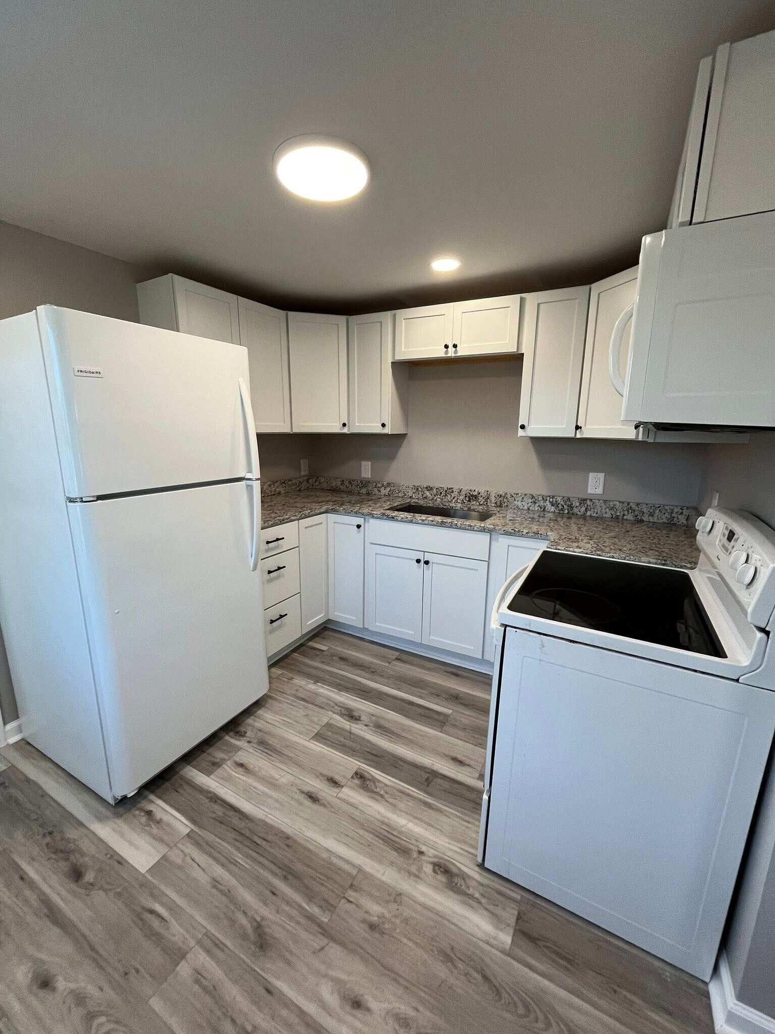 Kitchen - 1534 Saint John St