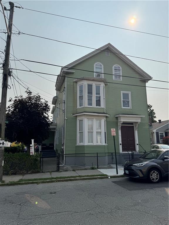 Building Photo - 23 Barrows St