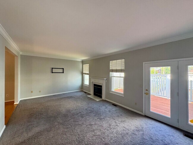 Building Photo - 5776 Kingsbury Pl