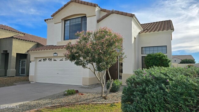 Building Photo - 2119 W Tracy Ln