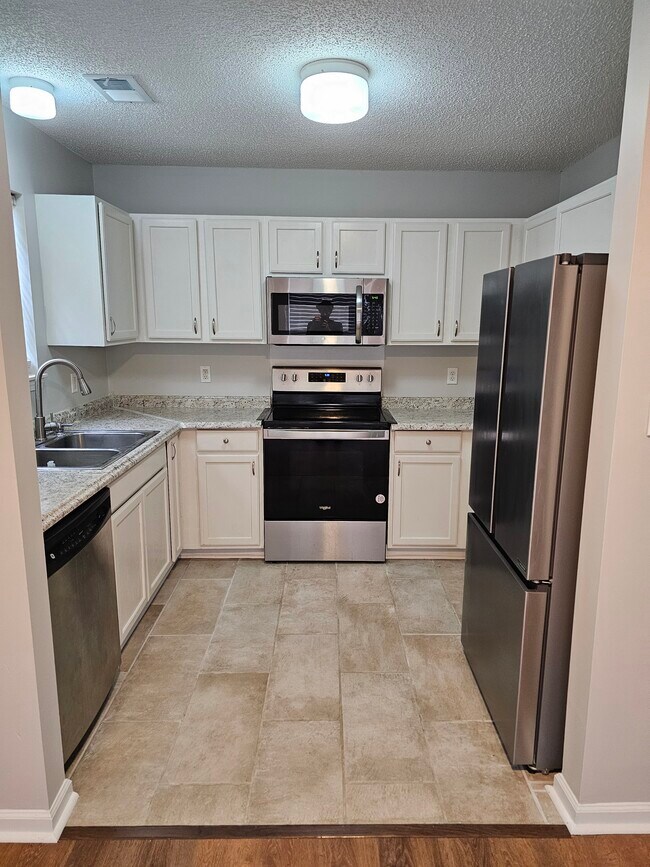 Building Photo - 10430 Brawley Ln