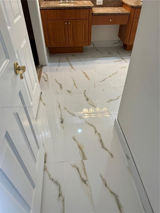 Building Photo - 140 NW 117th Terrace