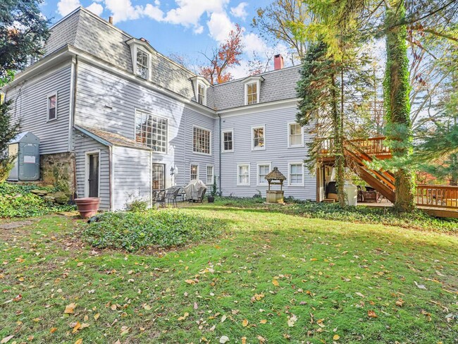 Building Photo - 47 Hollow Tree Ridge Rd
