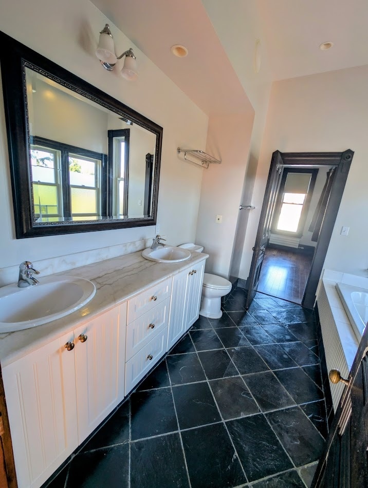 Building Photo - 1418 67th St