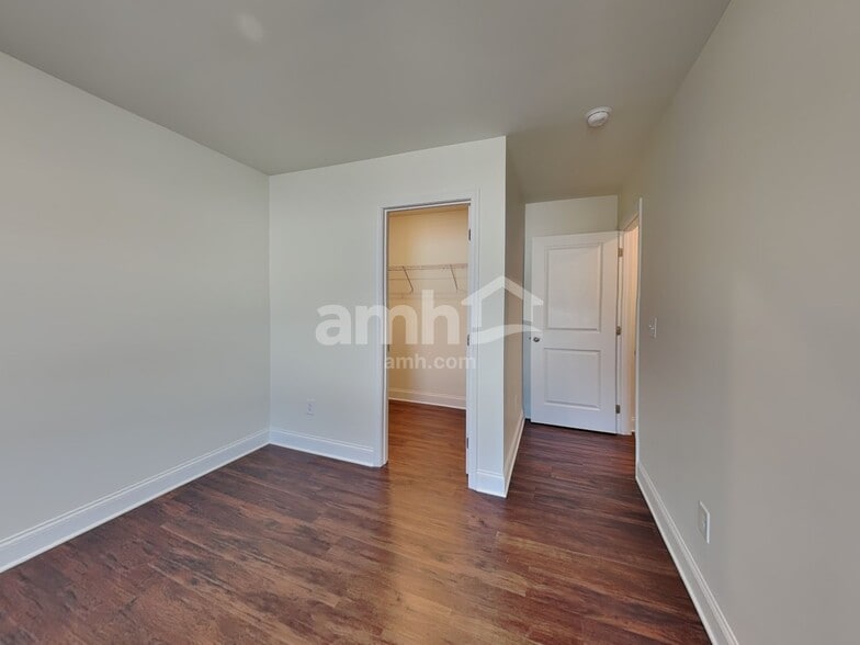 Building Photo - 92 Pecan Dr