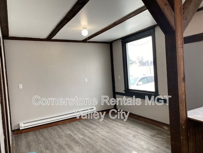 Building Photo - 261 College St SE