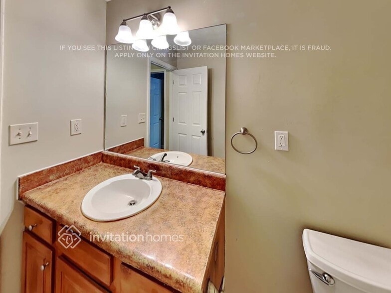 Building Photo - 714 Peteywood Dr