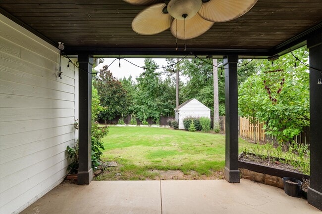Building Photo - 4117 Chastain Dr
