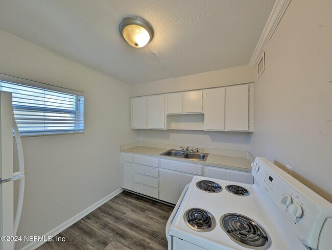 Building Photo - 2775 Herschel St