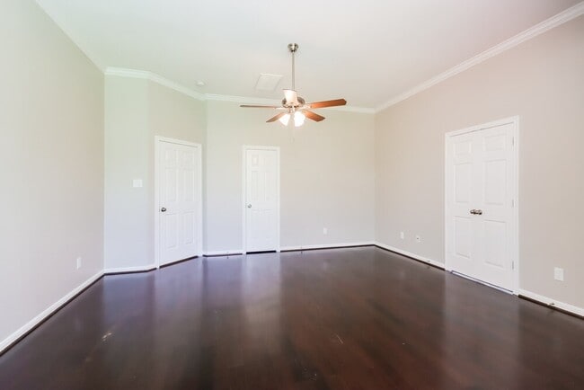 Building Photo - 1110 Bringewood Chase Dr