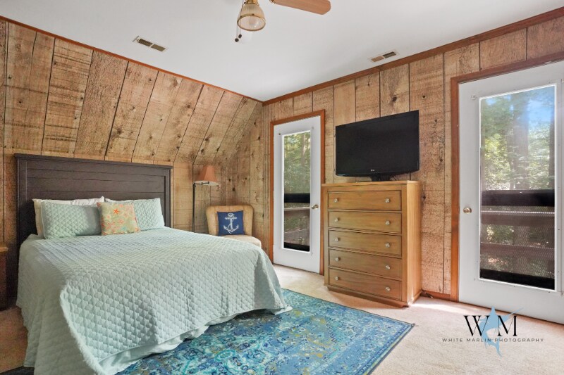 Building Photo - 80 Cresthaven Dr