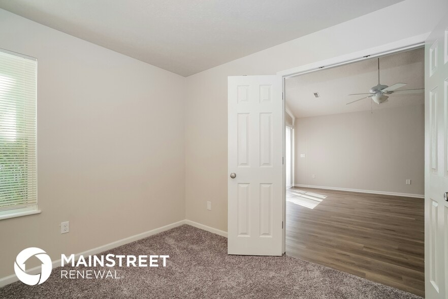 Building Photo - 6817 Riding Trail Dr