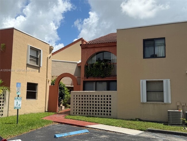 Building Photo - 10233 NW 9th St Cir