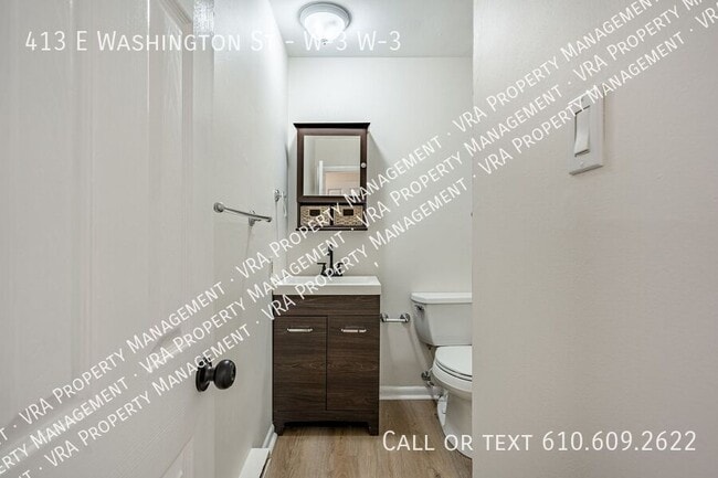 Building Photo - 413 E Washington St