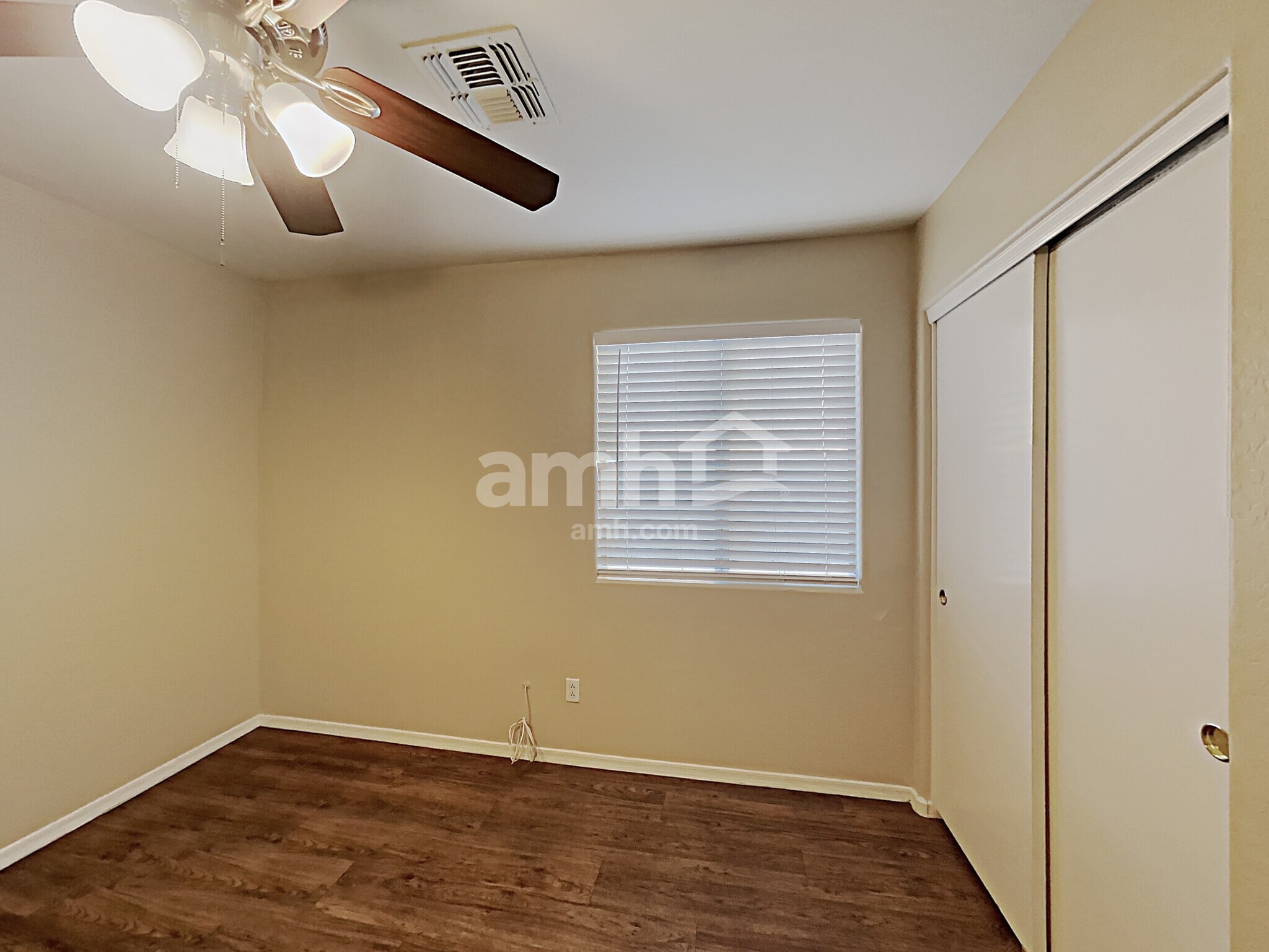 Building Photo - 3614 W Vineyard Rd