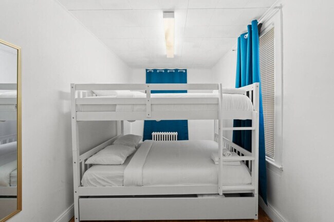 Building Photo - 21 Lord Ave