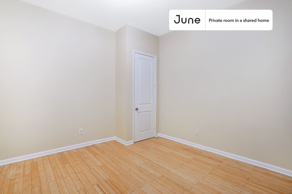 Building Photo - Room in Shared 2 bed/1 bath home