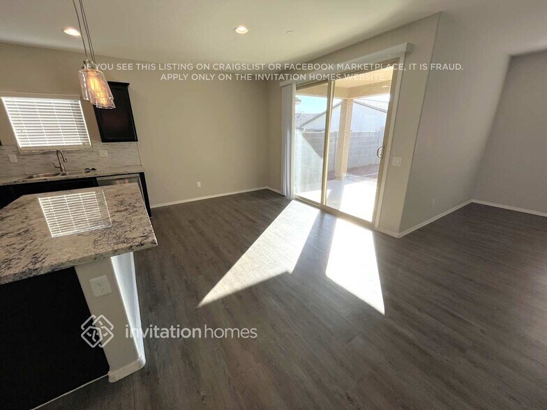 Building Photo - 21167 W Cypress St