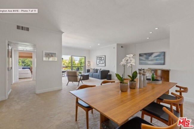 Open living space, separating bedrooms. - 612 S Barrington Ave