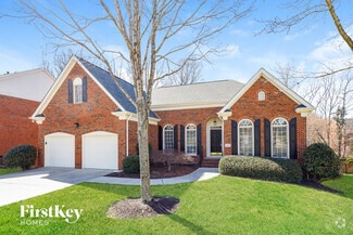 Building Photo - 1402 Holly Ridge Dr