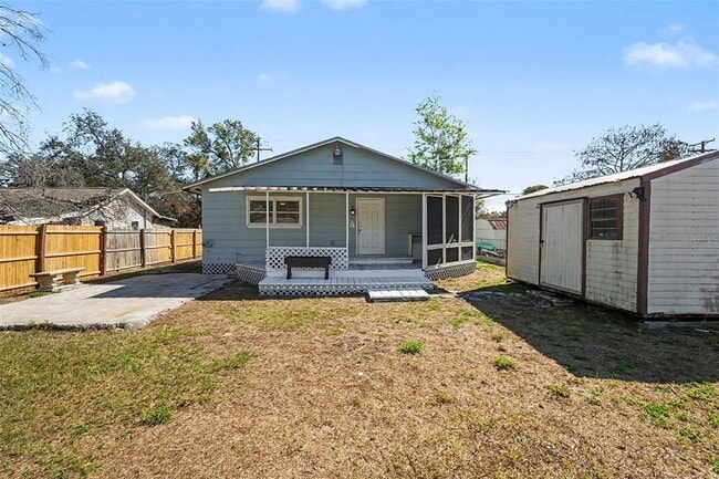 Building Photo - 8902 El Portal Dr