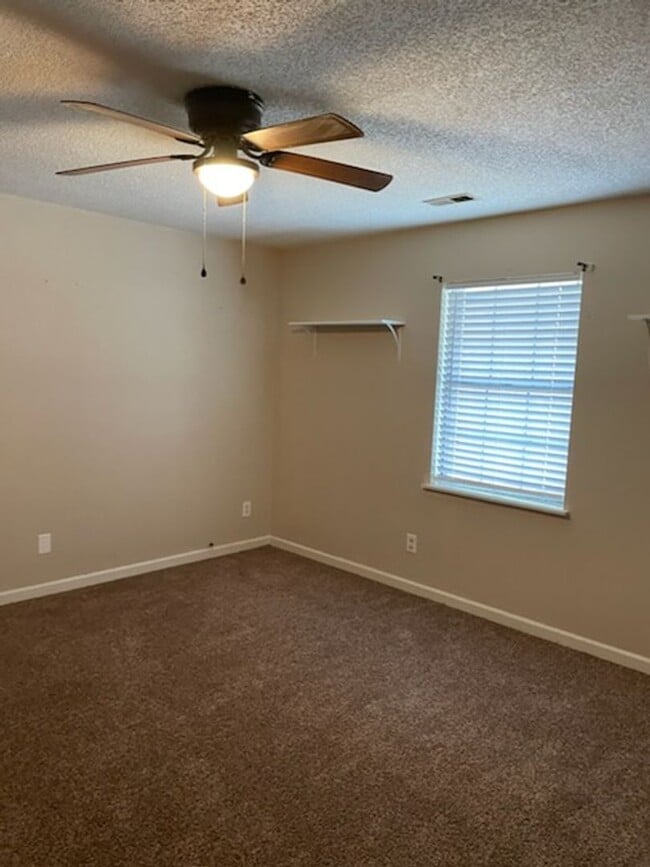 Building Photo - DUPLEX IN THE CITY