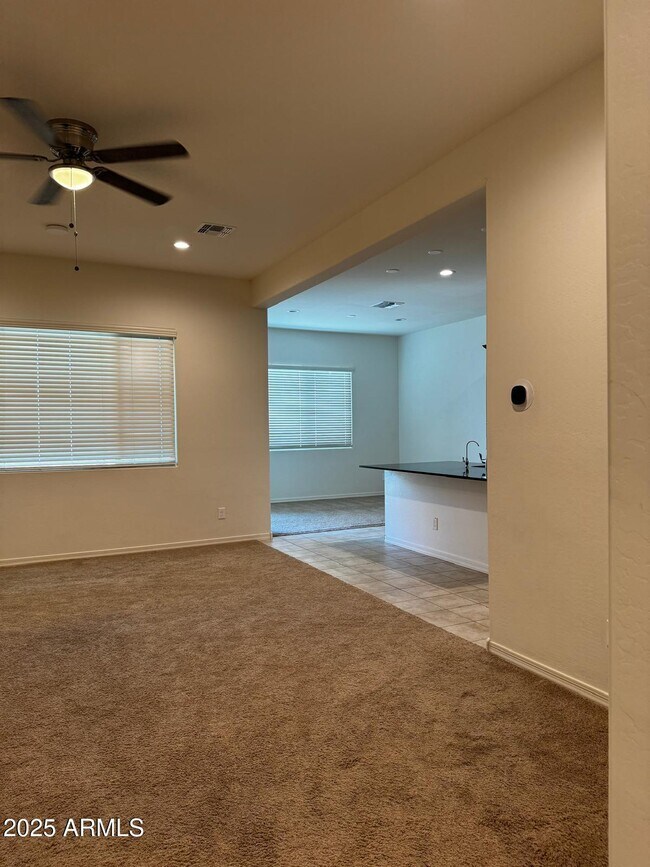 Building Photo - 5526 N 107th Ln