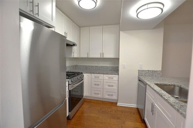 Building Photo - 2085 Sand Wedge Cir