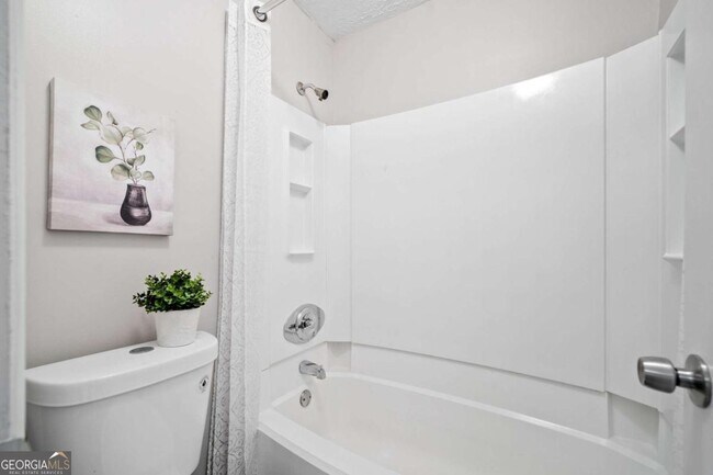 Building Photo - 705 Beaufort Cir