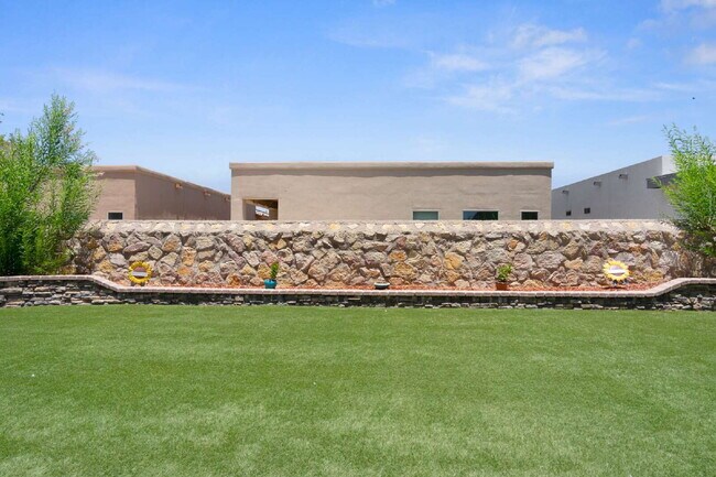 Building Photo - 13483 Halifax St