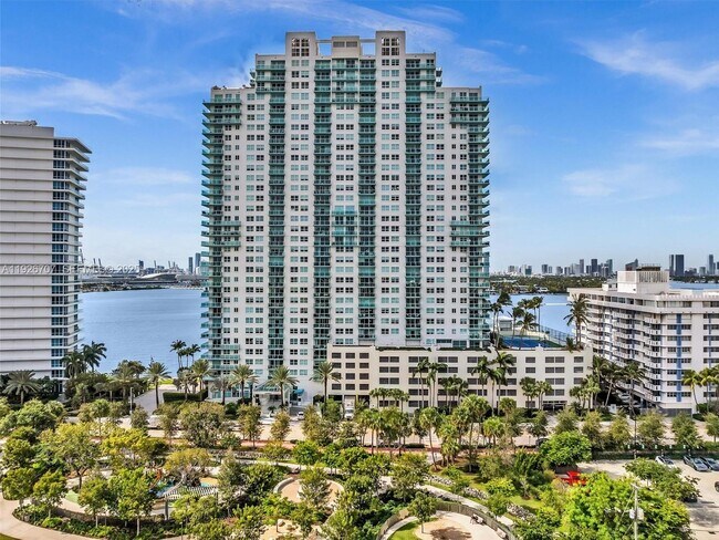 Building Photo - 650 West Ave