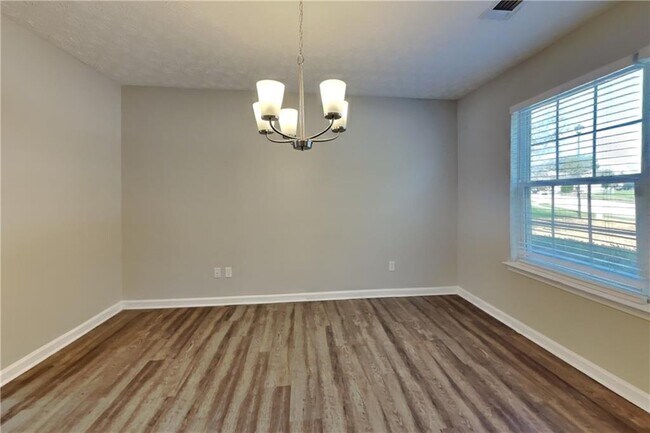Building Photo - 603 Stonecrest Dr