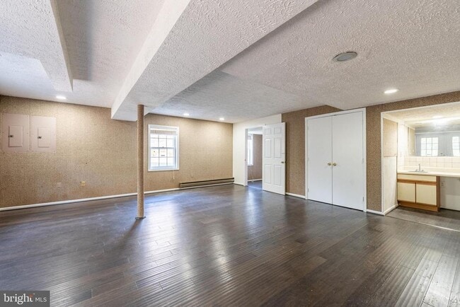 Building Photo - 6503 Deidre Terrace
