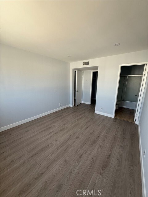 Building Photo - 822 E Lomita Ave