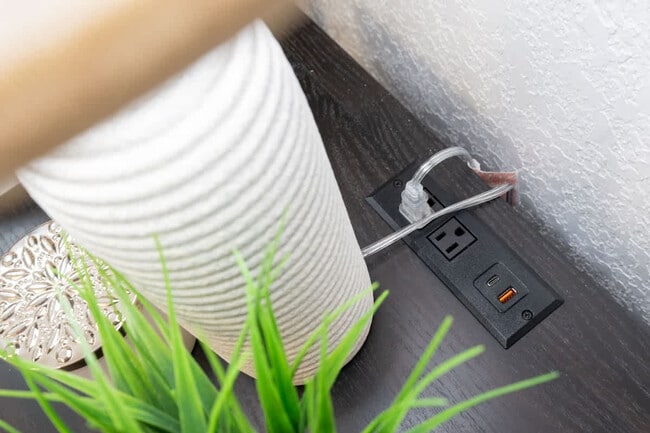 Building Photo - 14552 Skyline Truck Trail