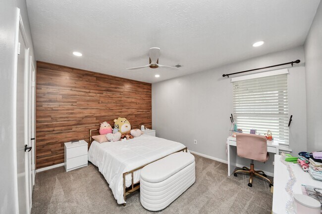 Building Photo - 20923 Moor Lily Ct