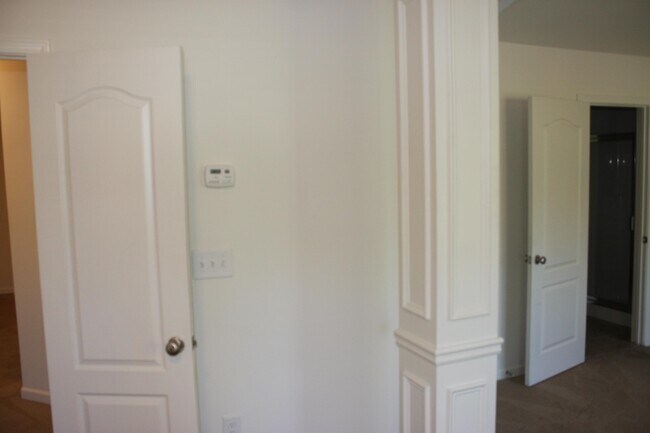 Building Photo - 3957 Augustine Pl