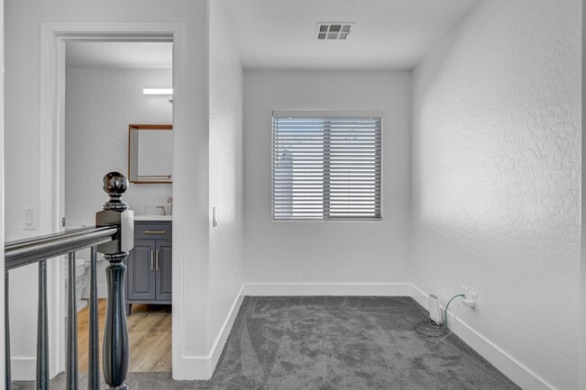 Building Photo - 11052 Orense Dr