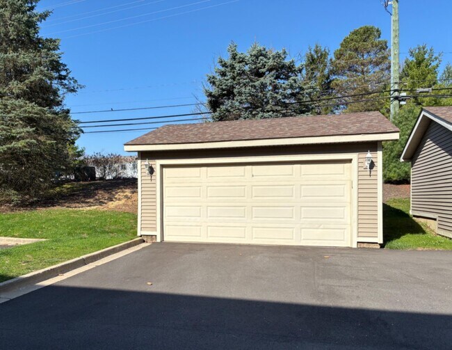 Building Photo - 2166 Pennsylvania Ave